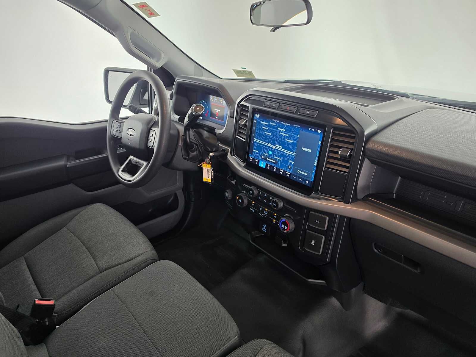2024 Ford F-150 XL - Photo 11