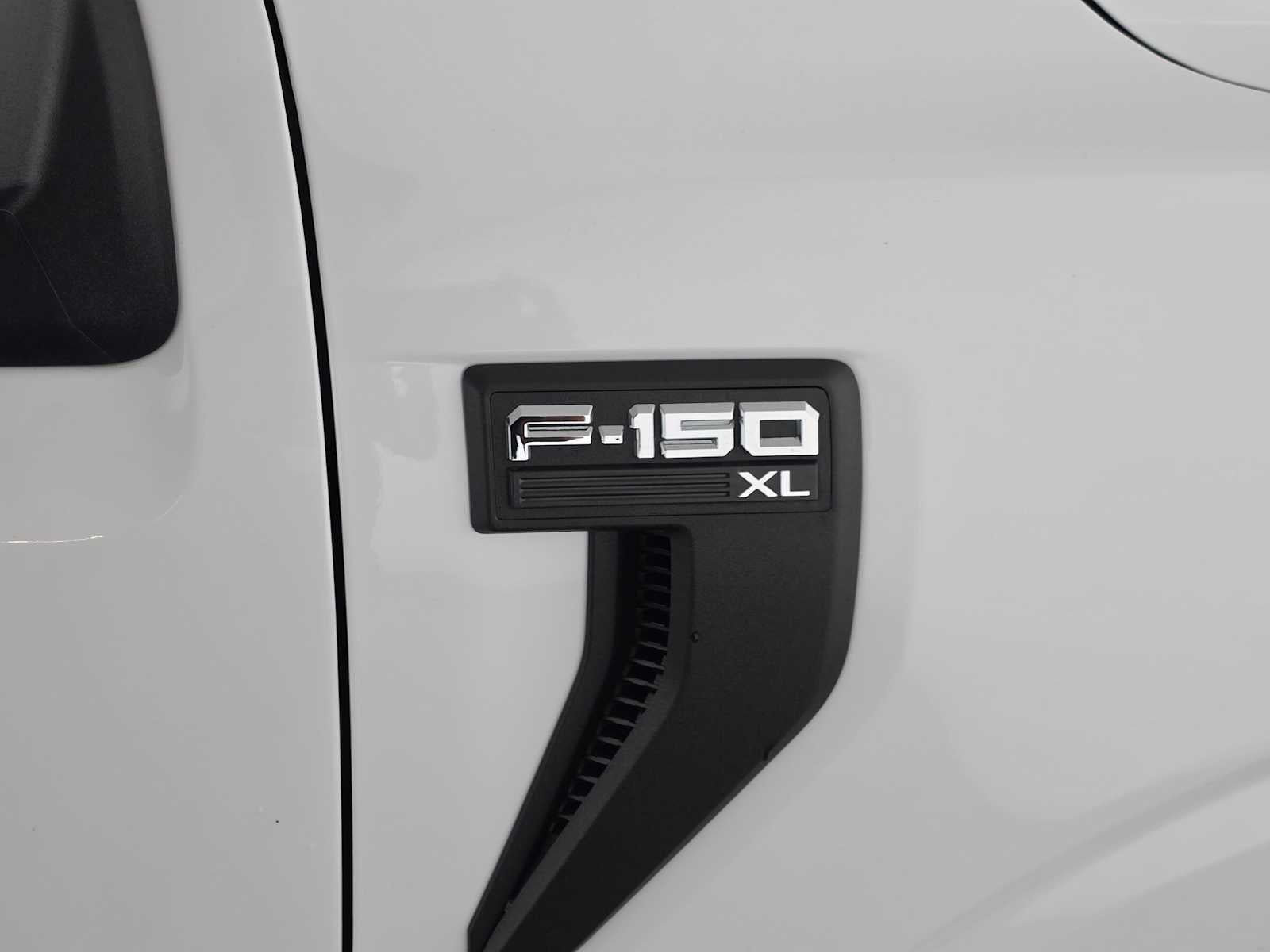 2024 Ford F-150 XL - Photo 12