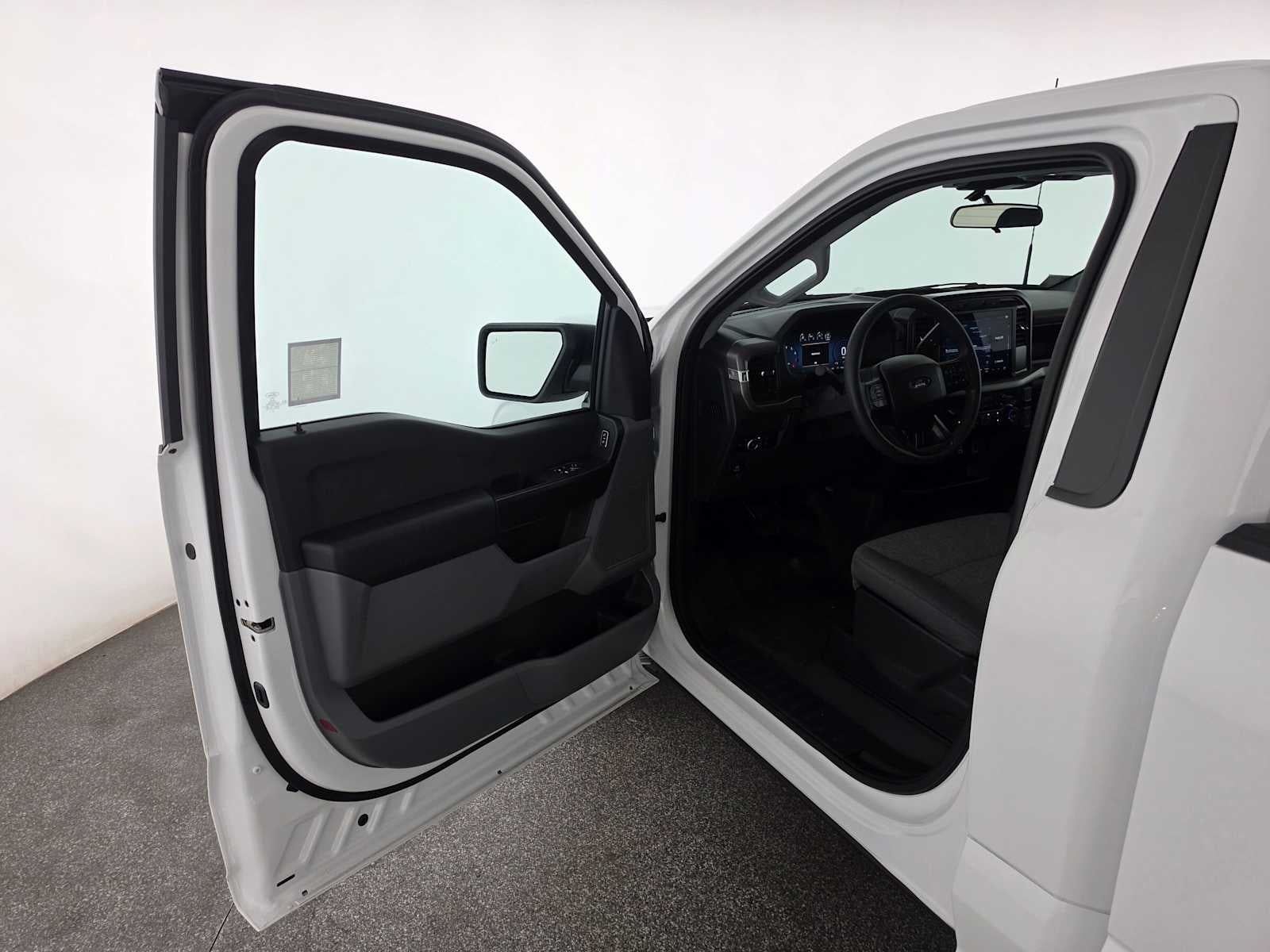 2024 Ford F-150 XL - Photo 16