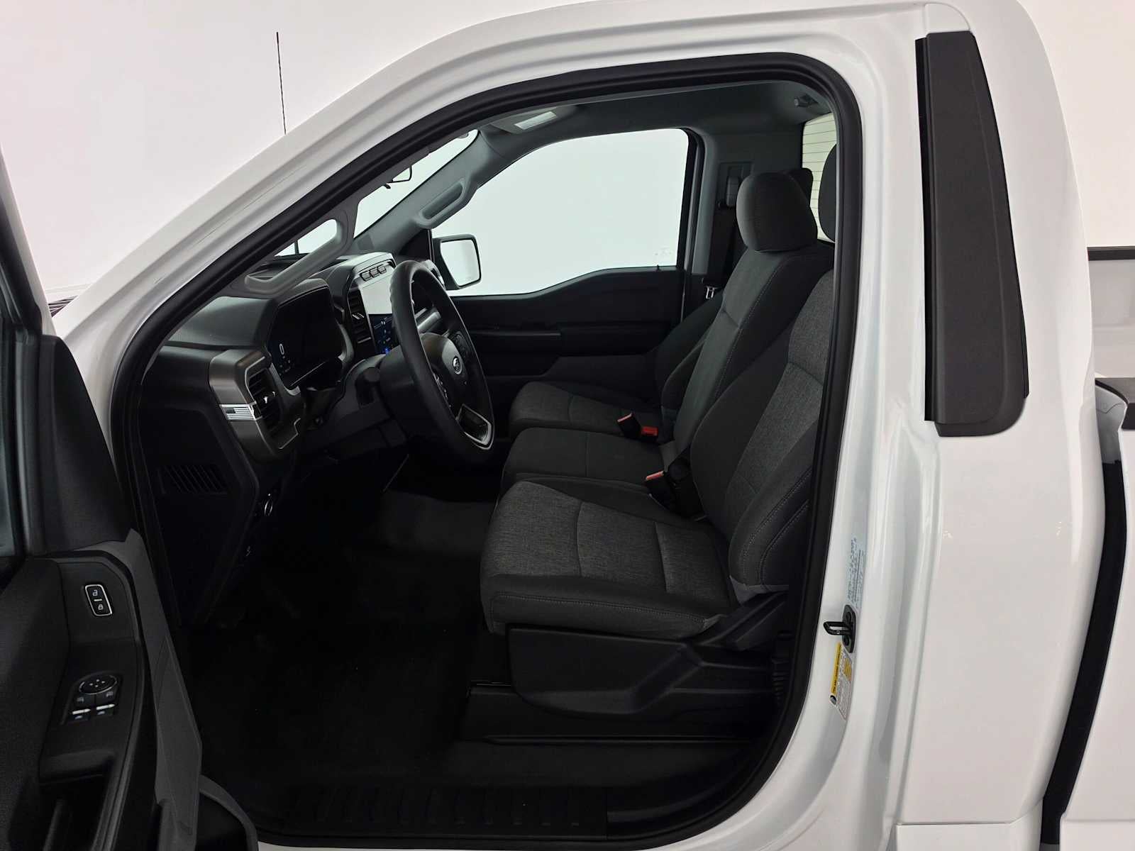 2024 Ford F-150 XL - Photo 17