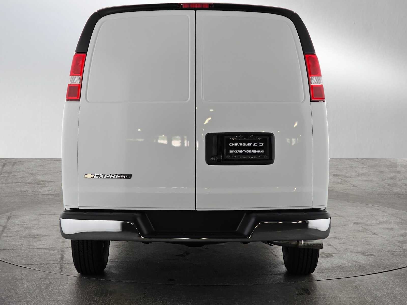 2026 Chevrolet Express Cargo WT