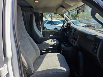 2025 Chevrolet Express Cargo 3500 WT