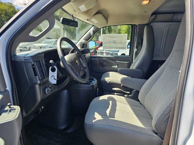 2025 Chevrolet Express Cargo 3500 WT