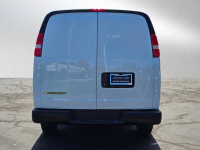 2025 Chevrolet Express Cargo 3500 WT