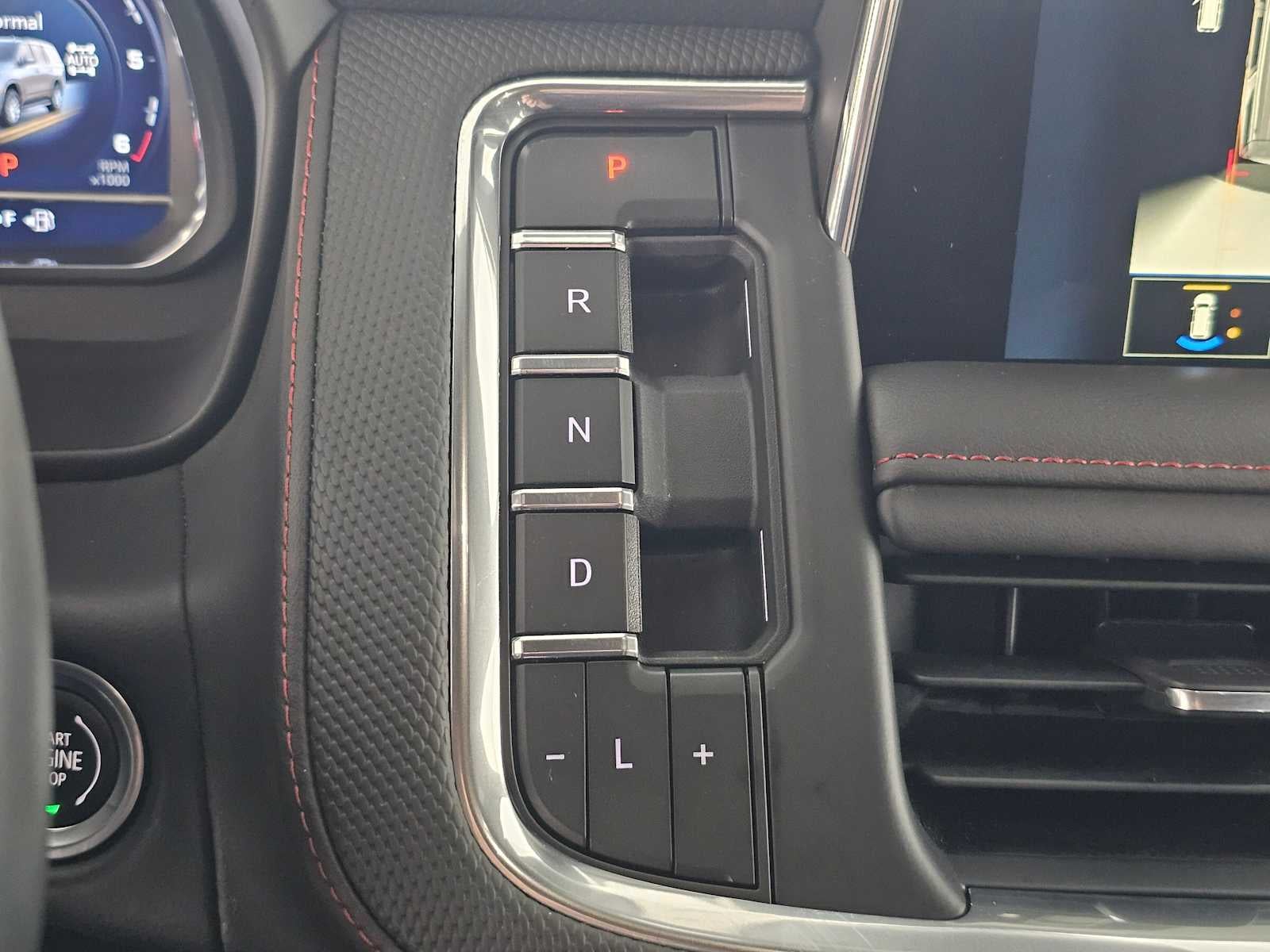 2024 Chevrolet Suburban RST