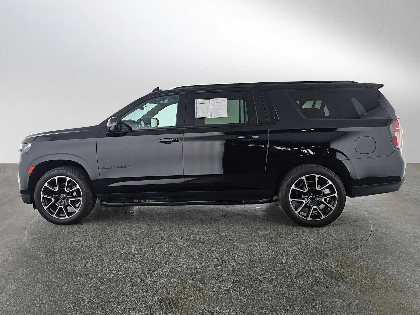 2024 Chevrolet Suburban RST