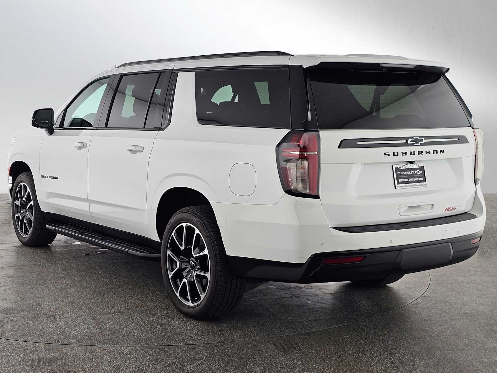 2024 Chevrolet Suburban RST