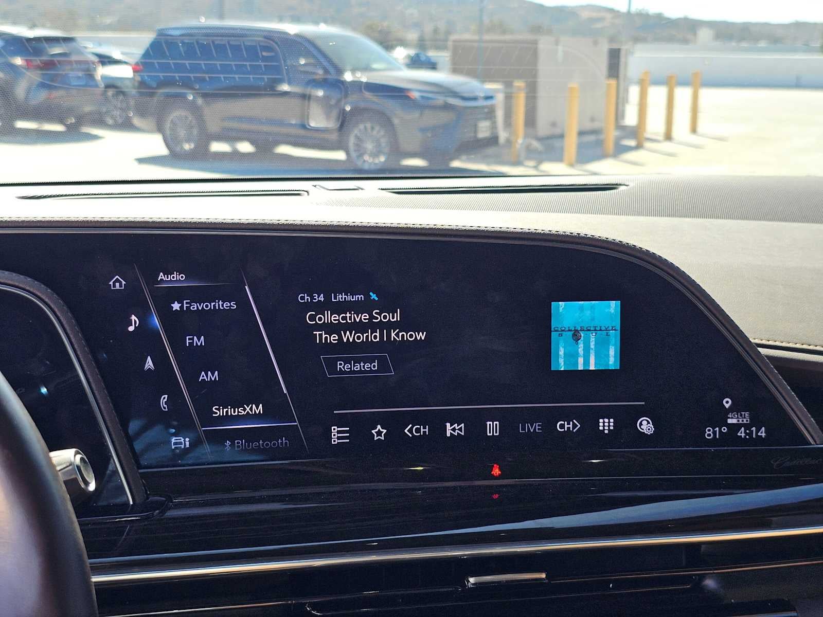 2022 Cadillac Escalade Premium Luxury
