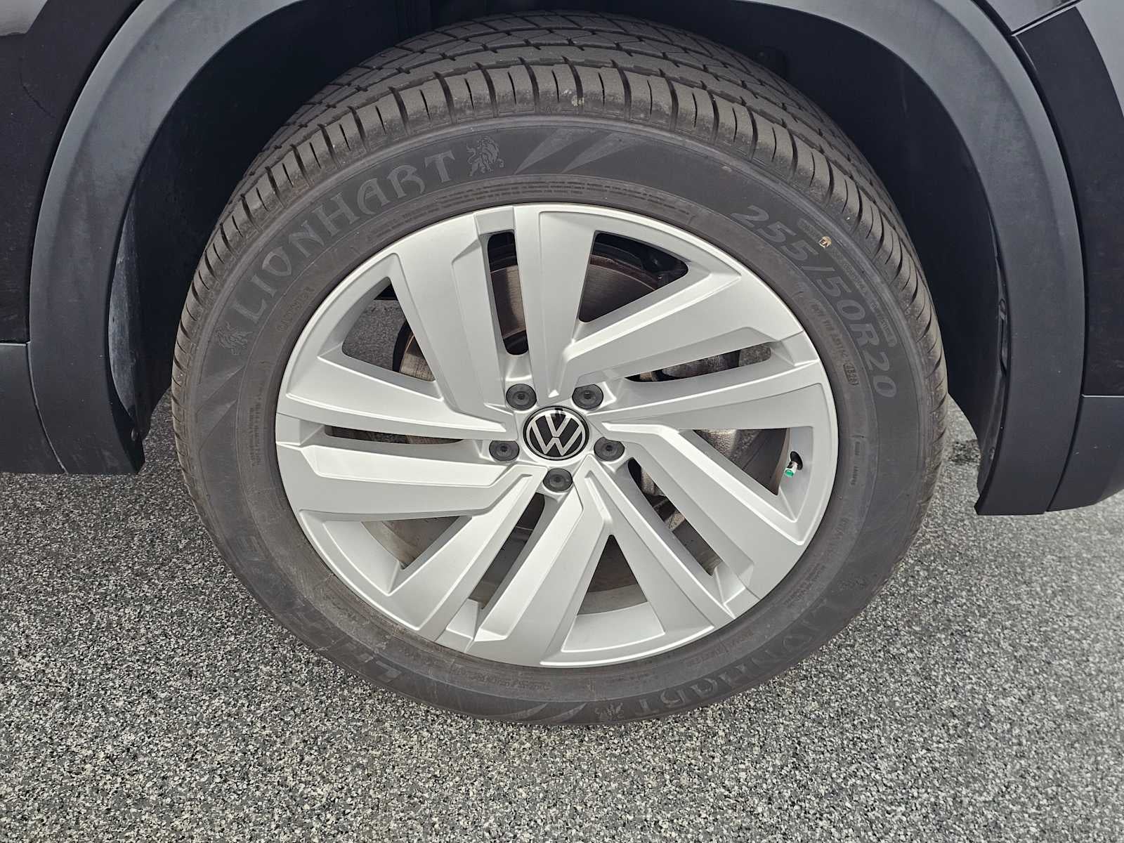 2021 Volkswagen Atlas Cross Sport 3.6L V6 SE w/Technology