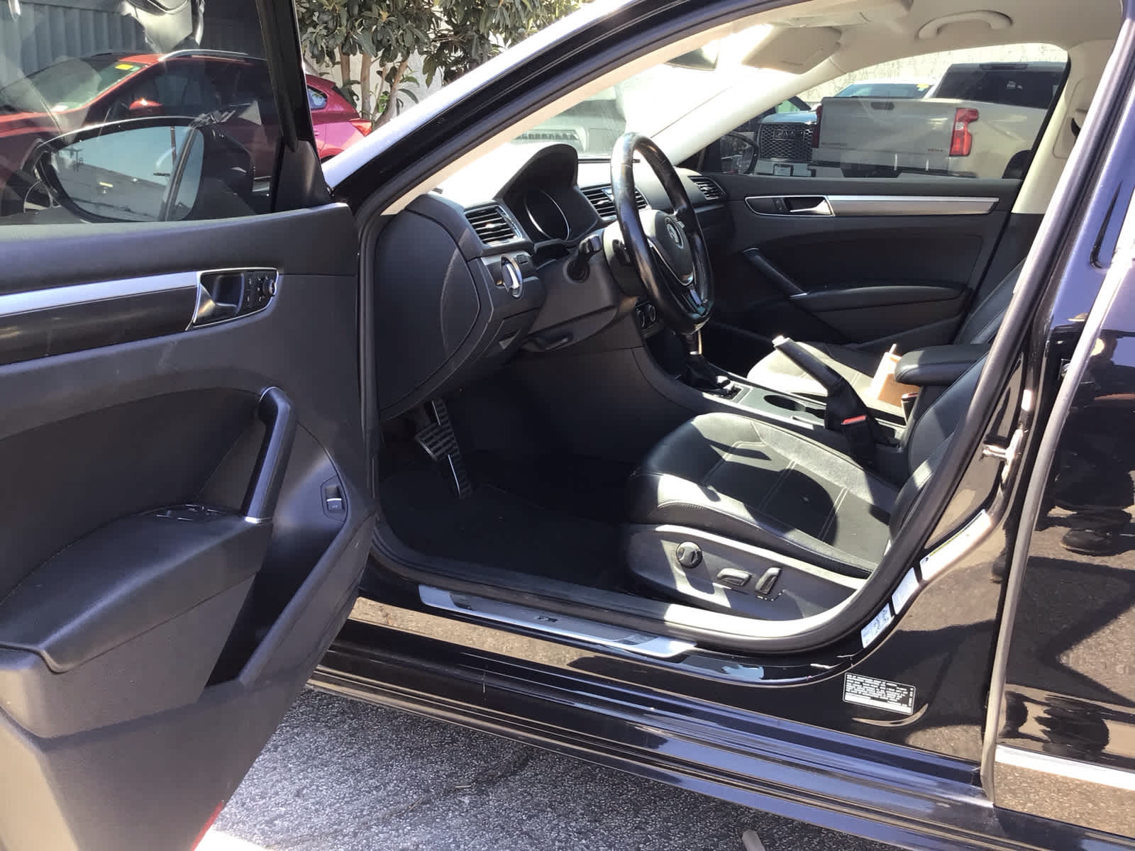 2017 Volkswagen Passat R-Line w/Comfort Pkg