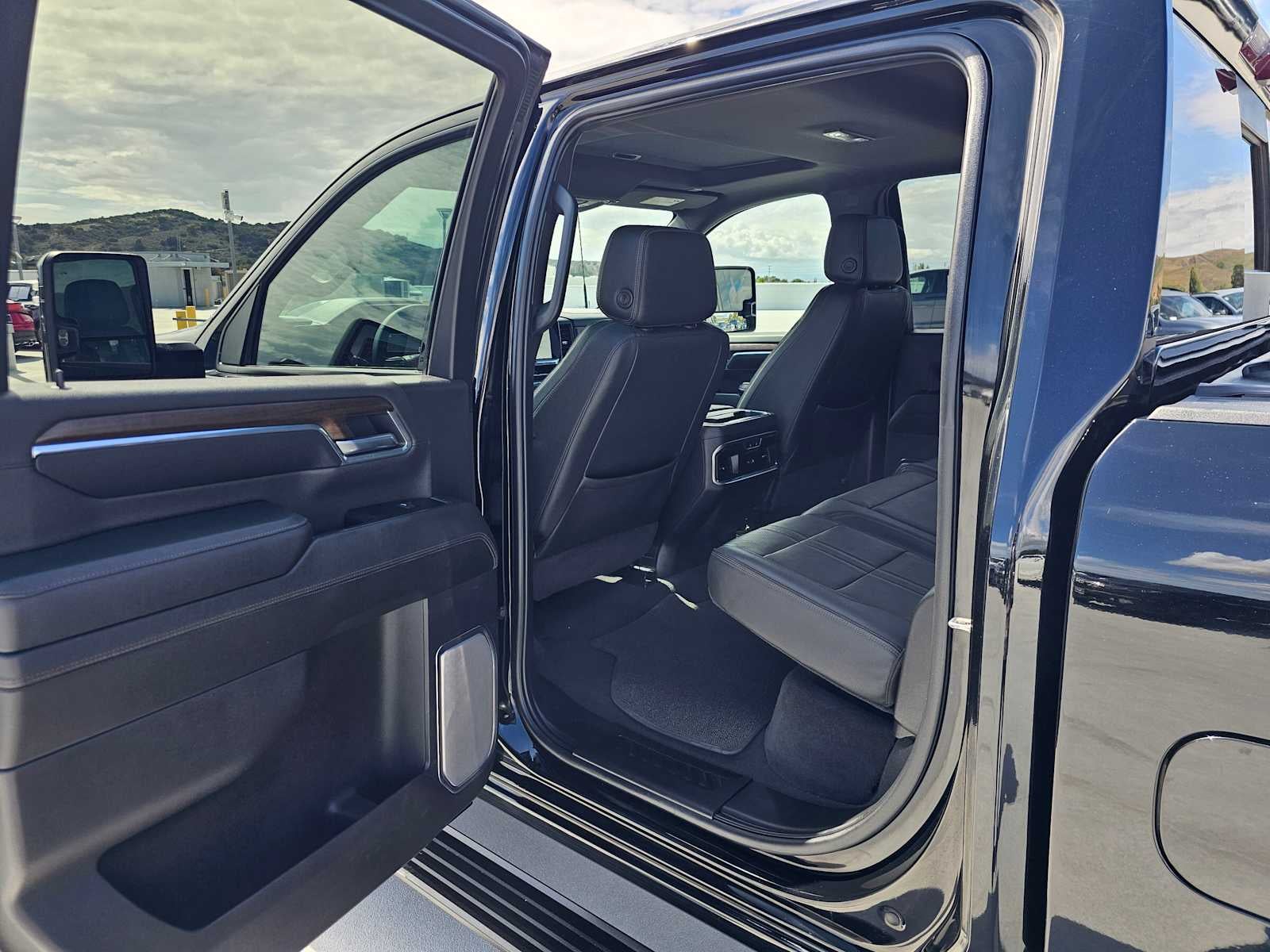 2024 Chevrolet Silverado 2500 HD High Country
