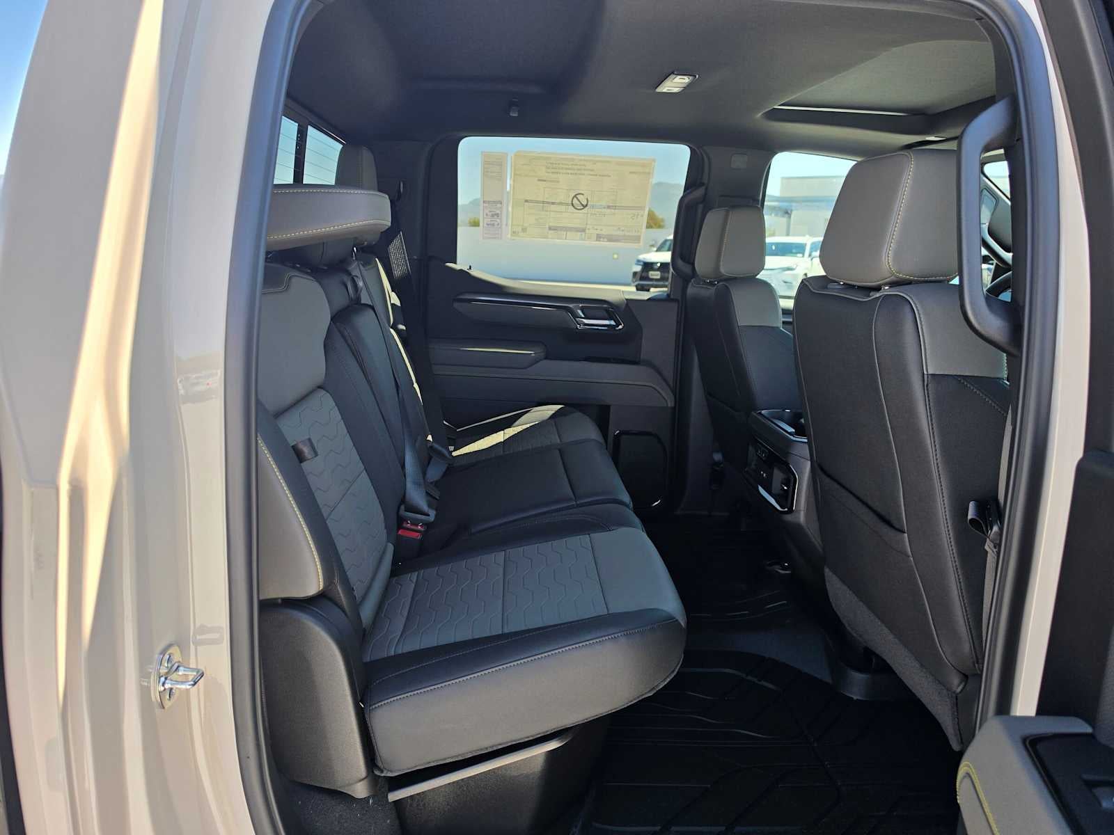 2026 Chevrolet Silverado 1500 ZR2 - Photo 12