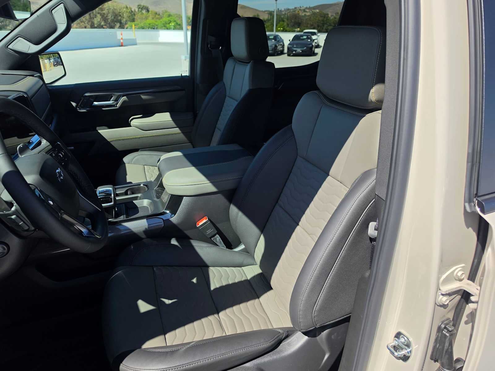 2026 Chevrolet Silverado 1500 ZR2 - Photo 22