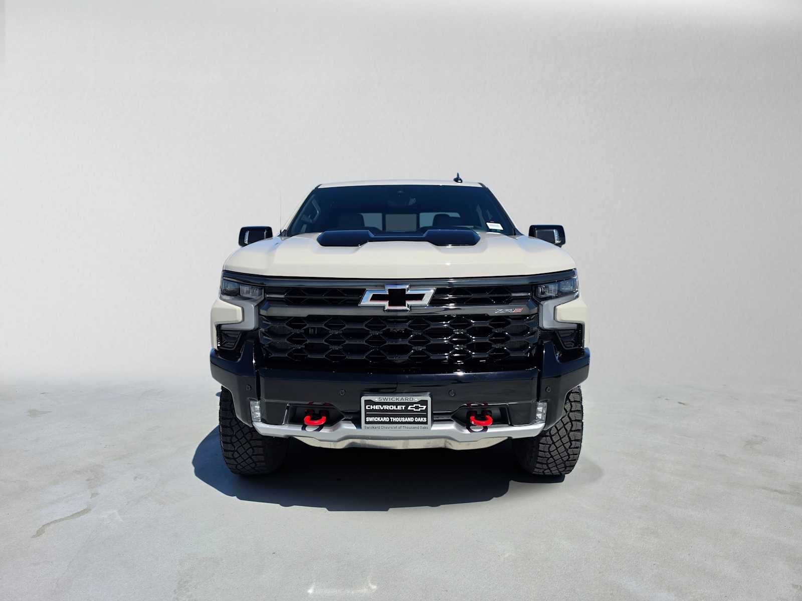 2026 Chevrolet Silverado 1500 ZR2 - Photo 8