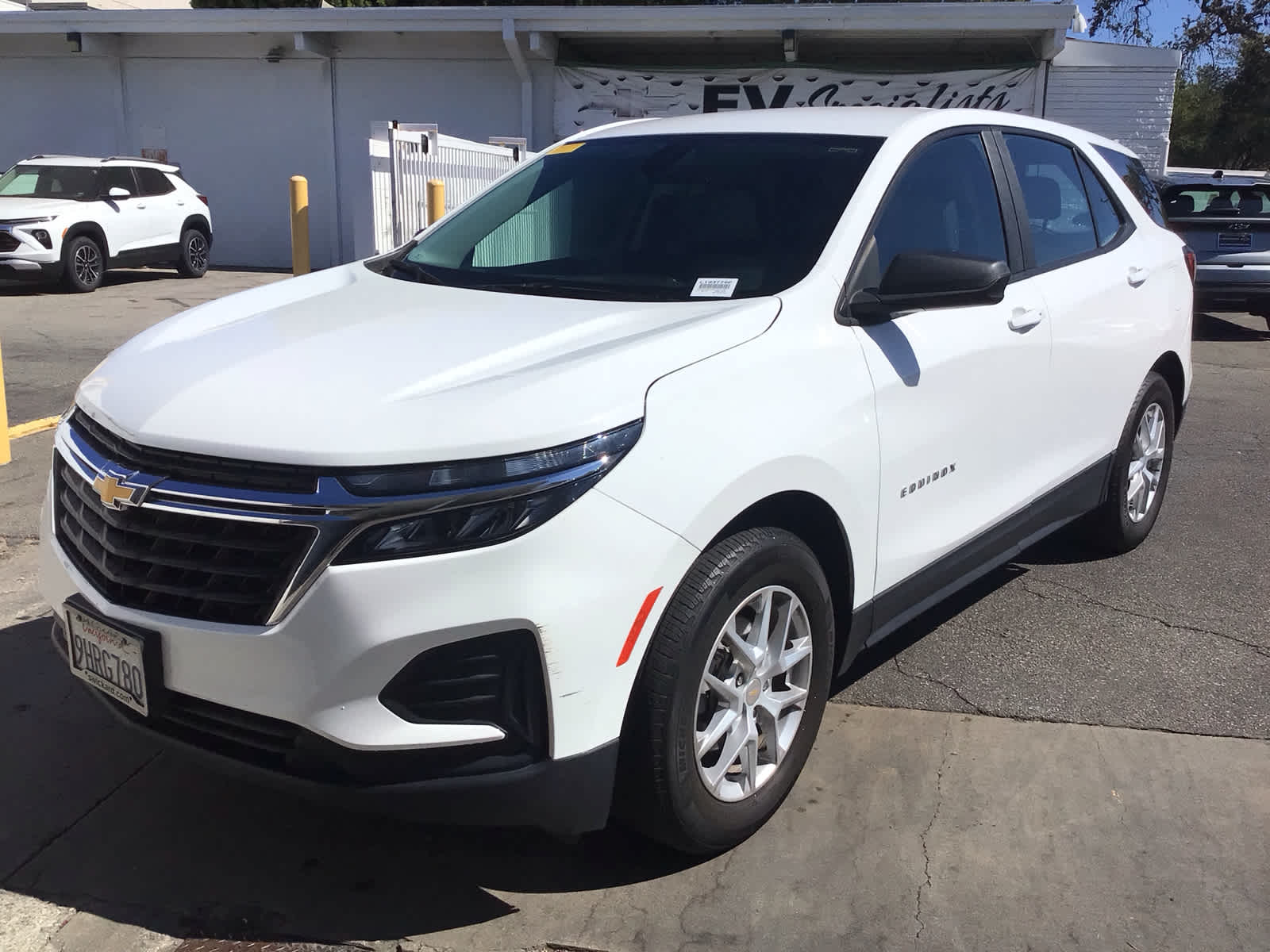 2023 Chevrolet Equinox LS