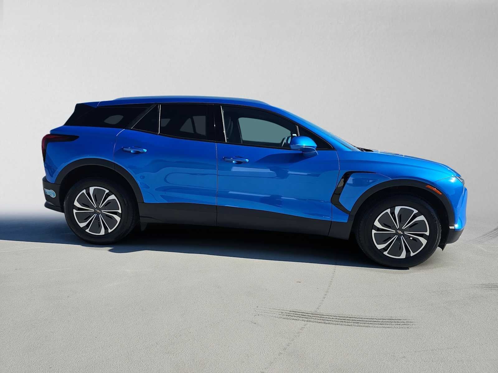 Used 2024 Chevrolet Blazer EV LT with VIN 3GNKDBRJ9RS230122 for sale in Westlake Village, CA