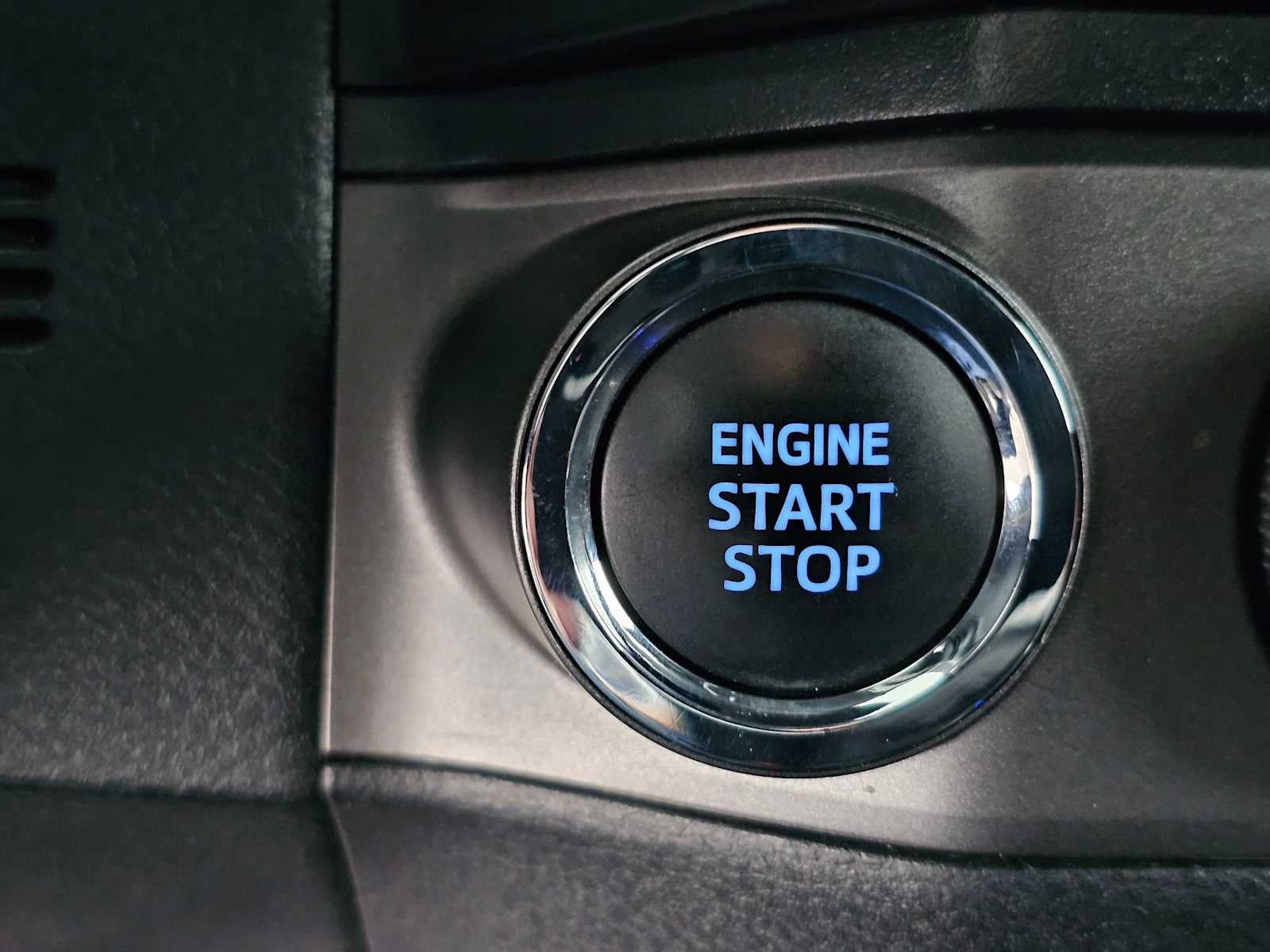2022 Toyota Tacoma 4WD SR5