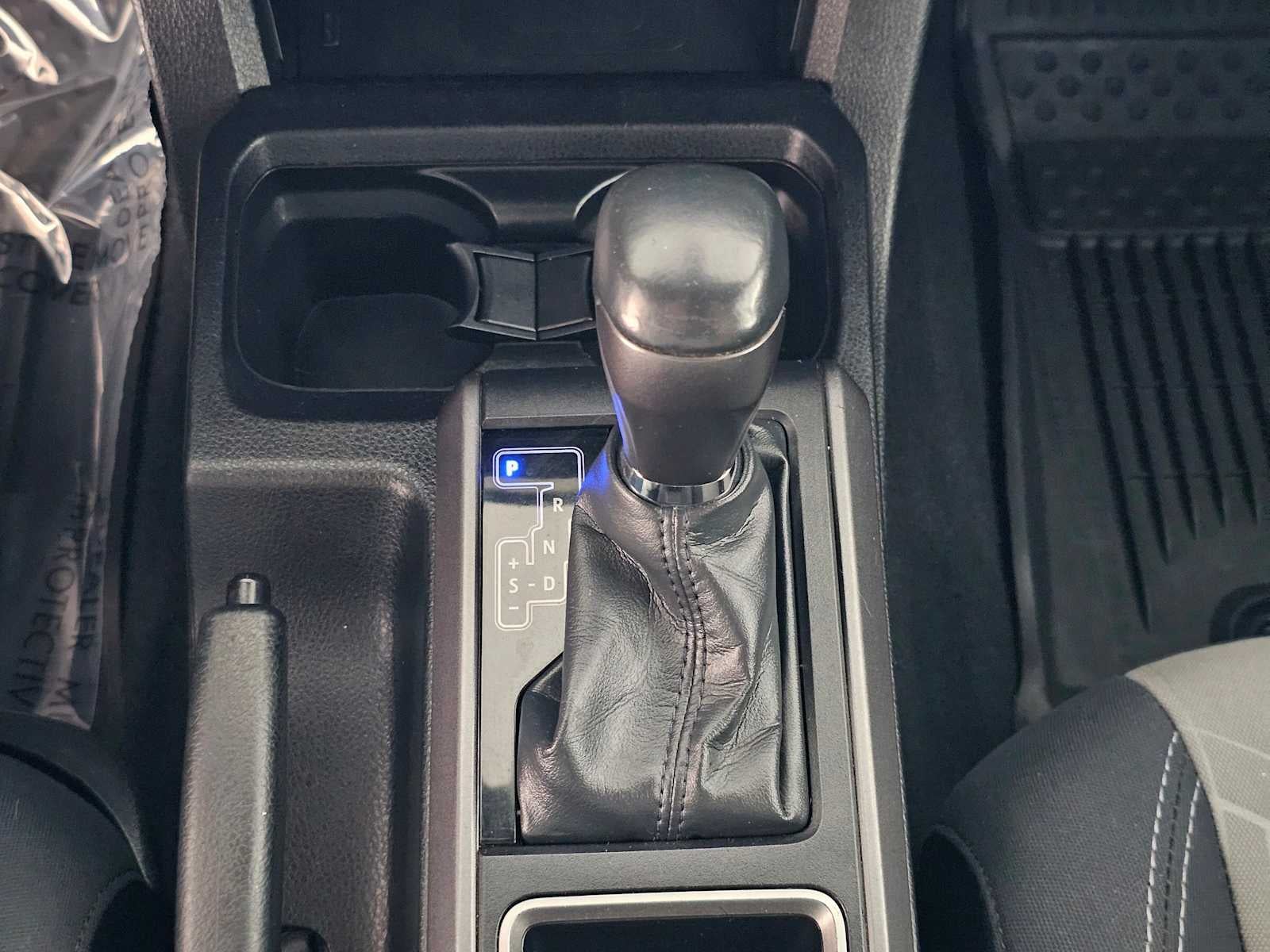 2022 Toyota Tacoma 4WD SR5