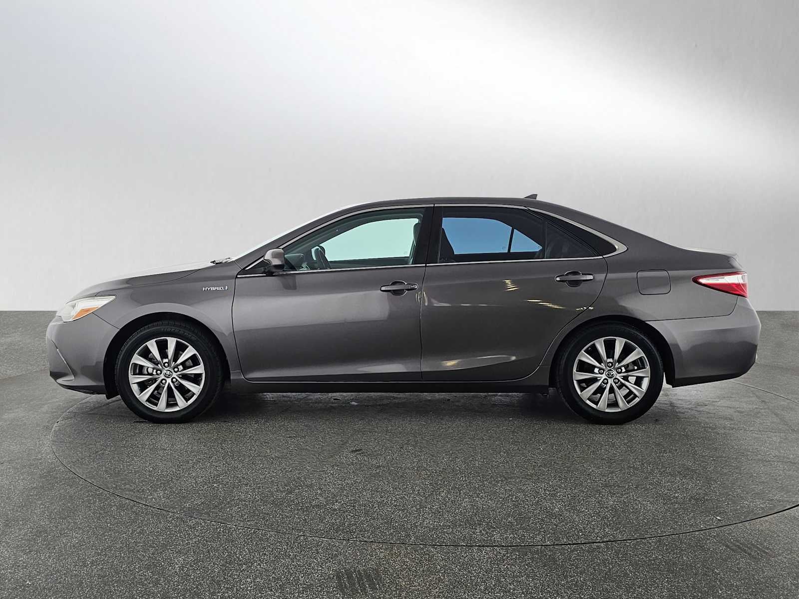 2015 Toyota Camry Hybrid LE