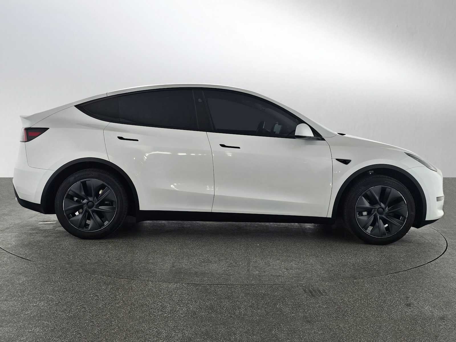 Used 2025 Tesla Model Y Long Range with VIN 7SAYGDED5SF244431 for sale in Westlake Village, CA