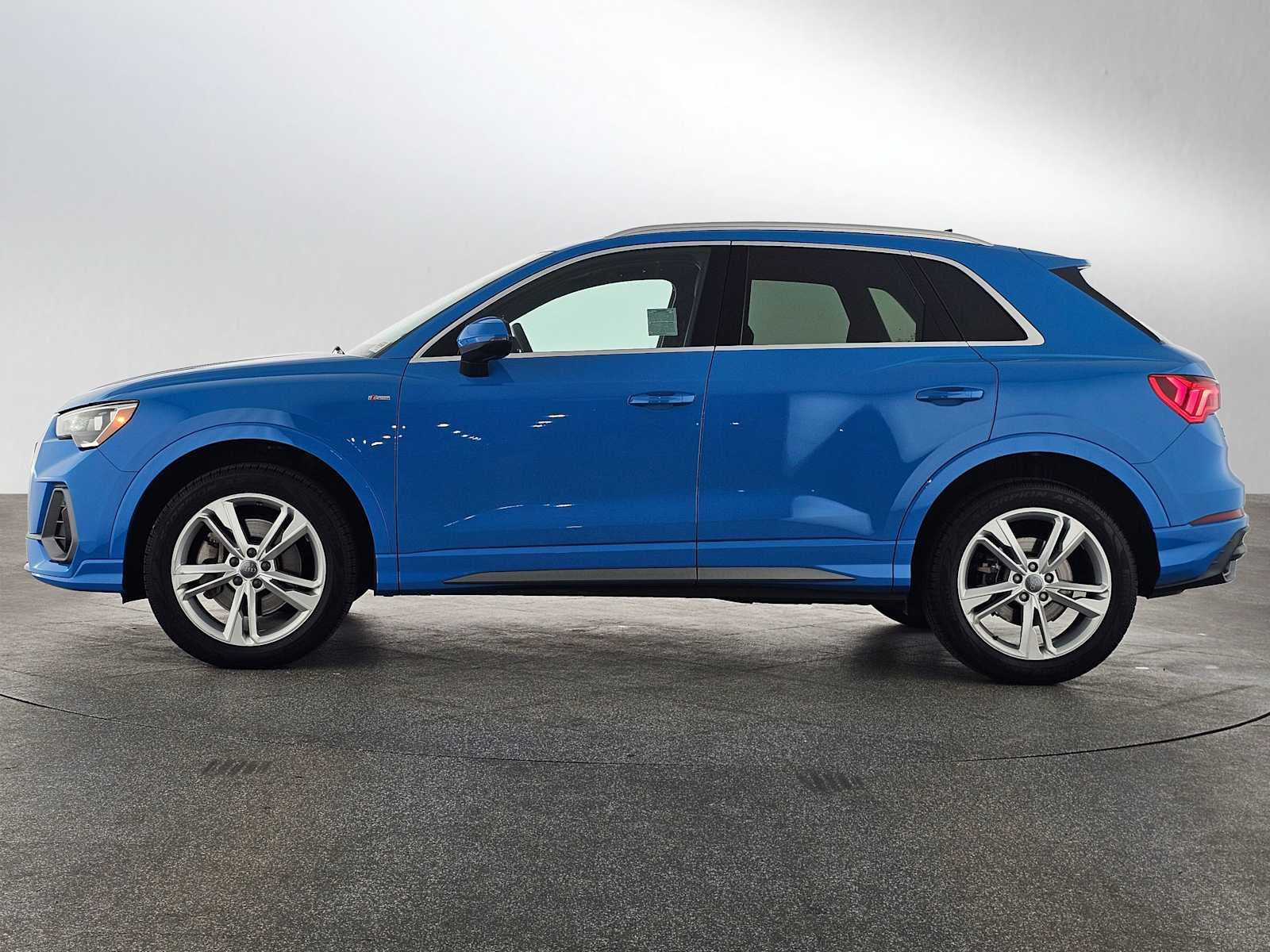 2020 Audi Q3 S line Premium
