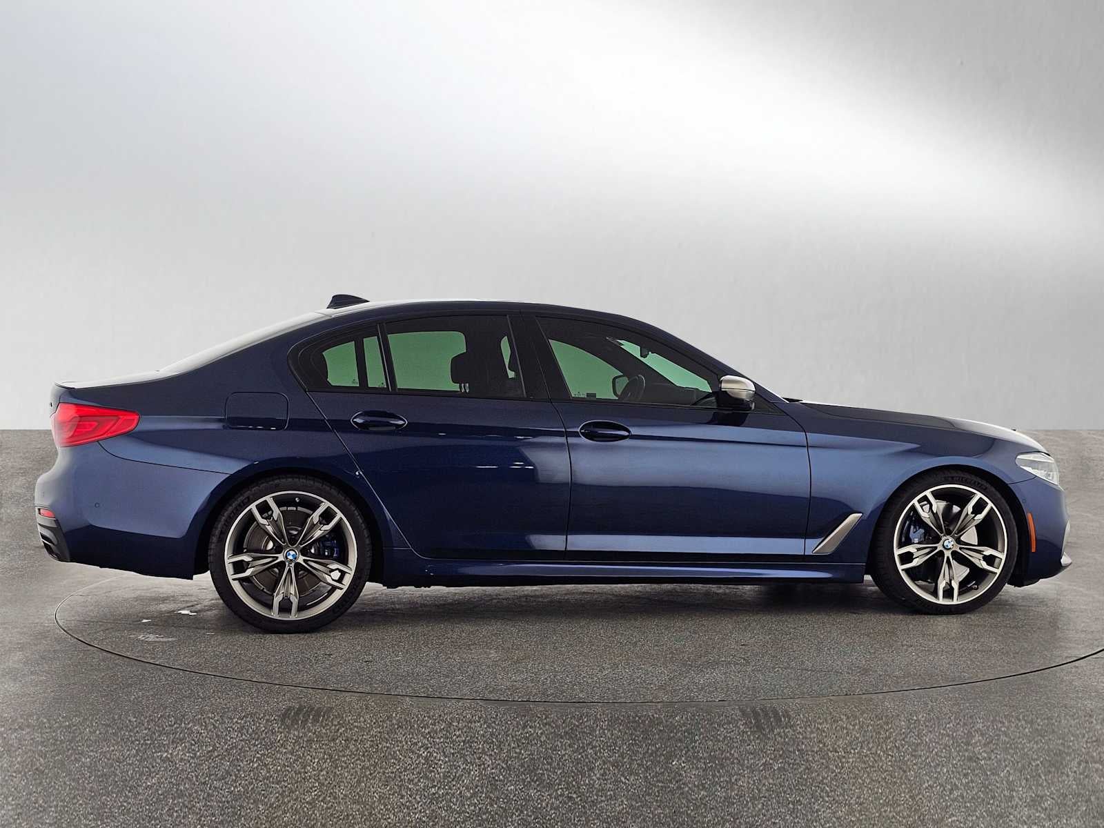 2020 BMW 5 Series M550i xDrive