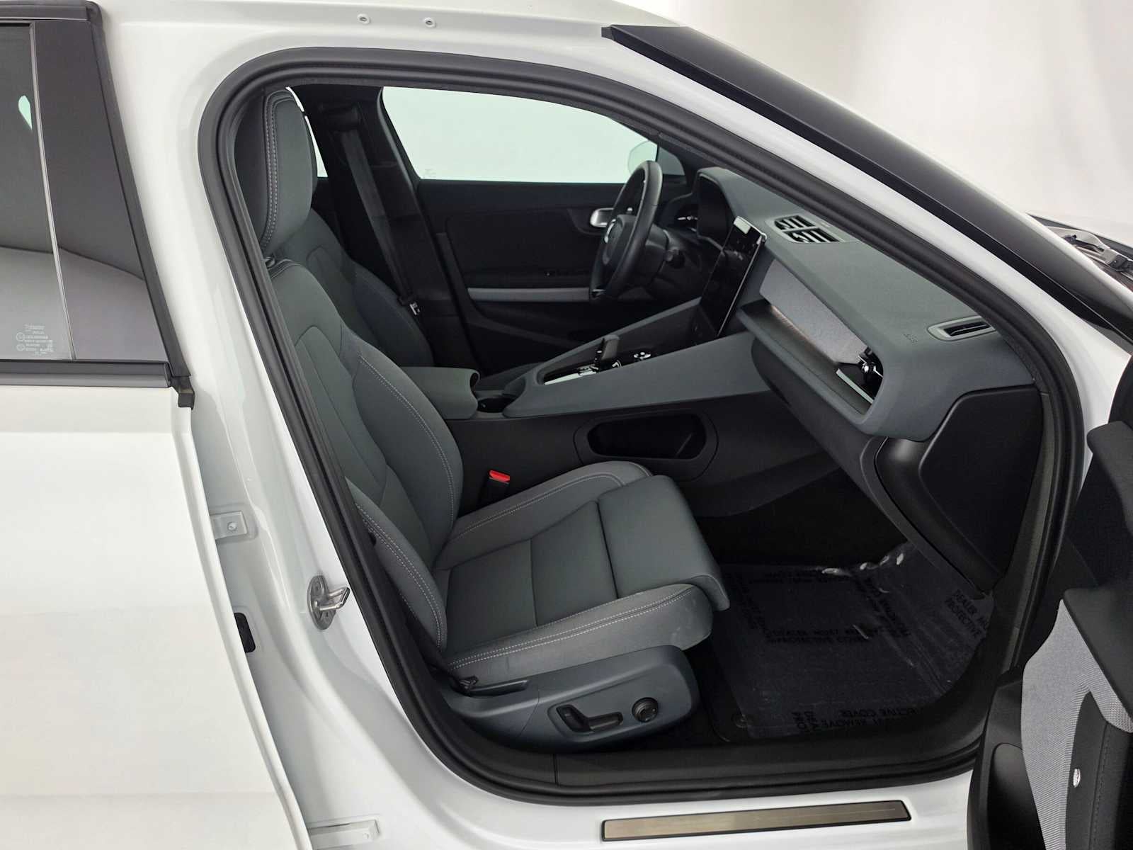 2024 POLESTAR 2 4DR SING MOTR LON