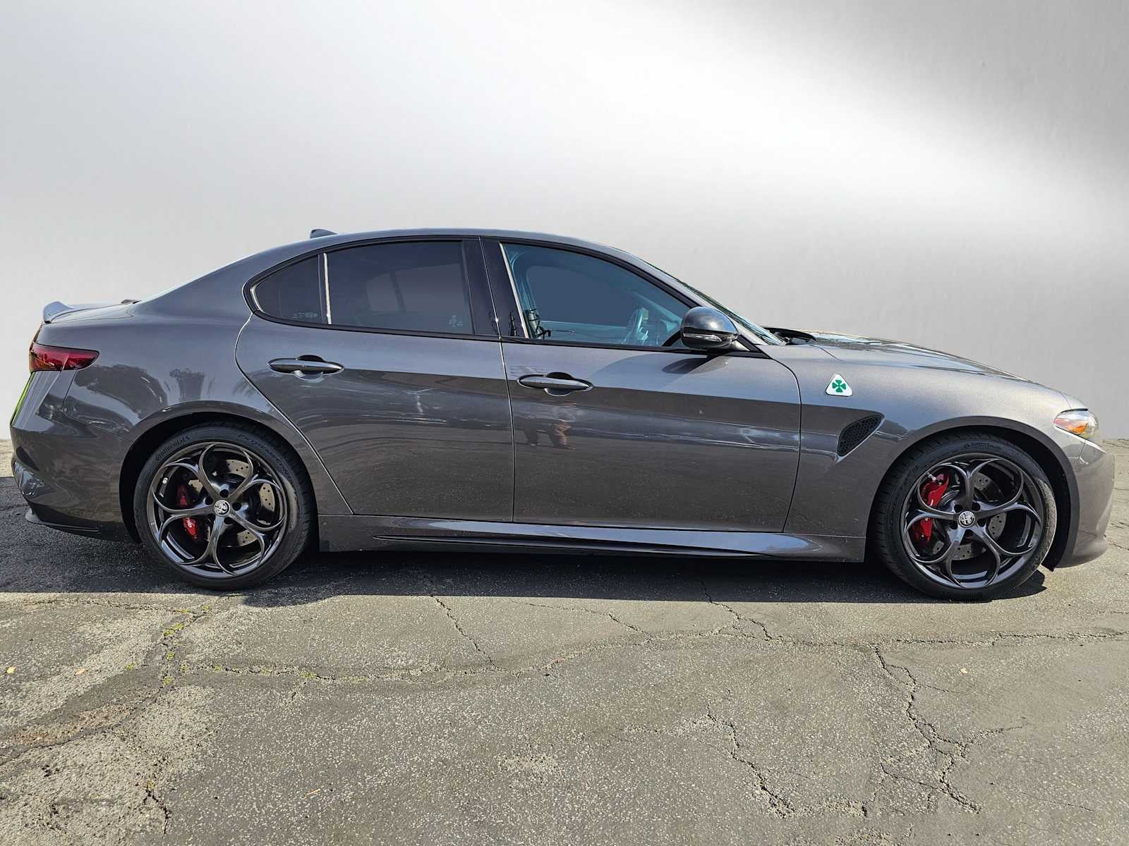 2023 Alfa Romeo Giulia Quadrifoglio