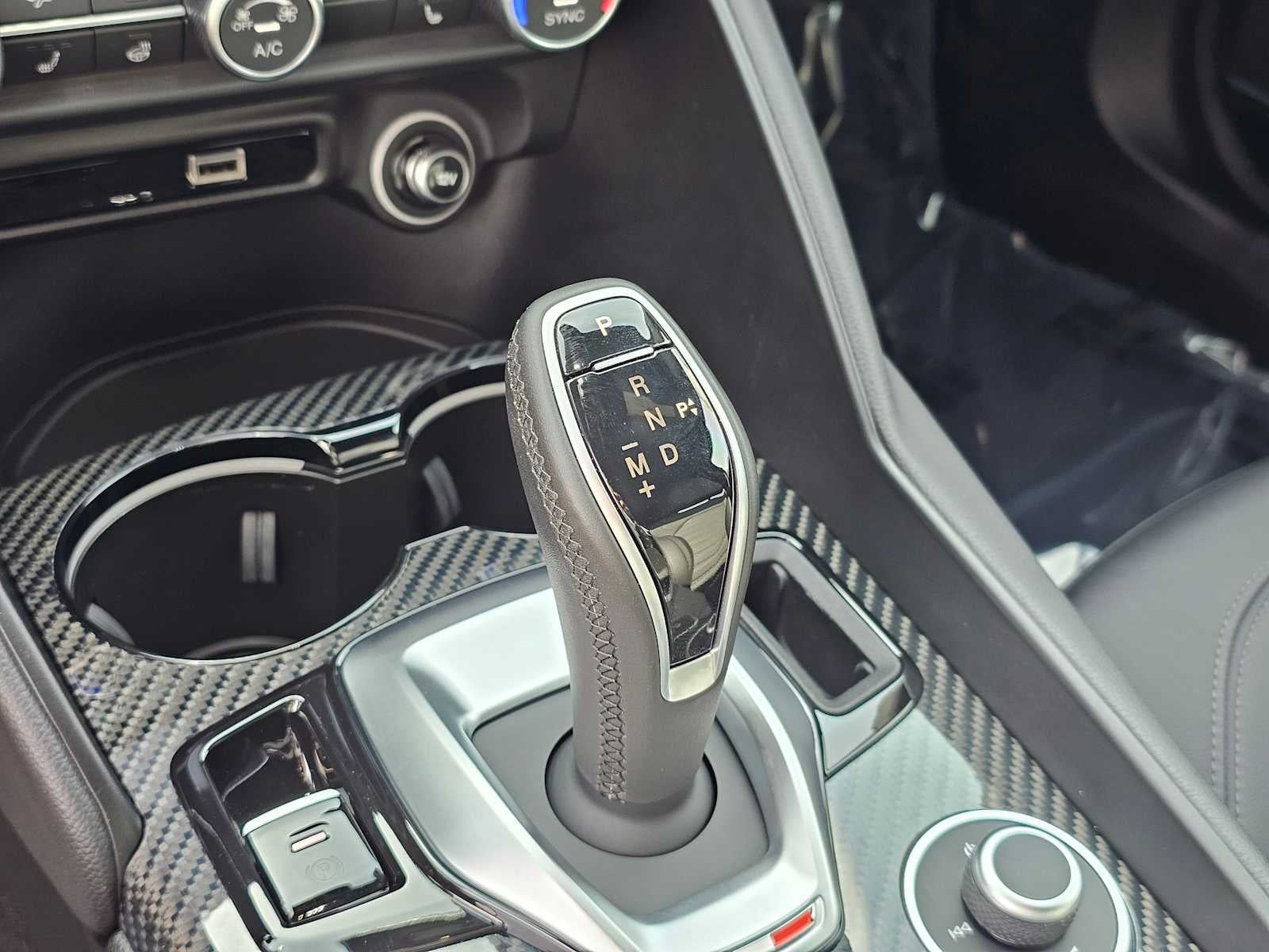 2023 Alfa Romeo Giulia Quadrifoglio