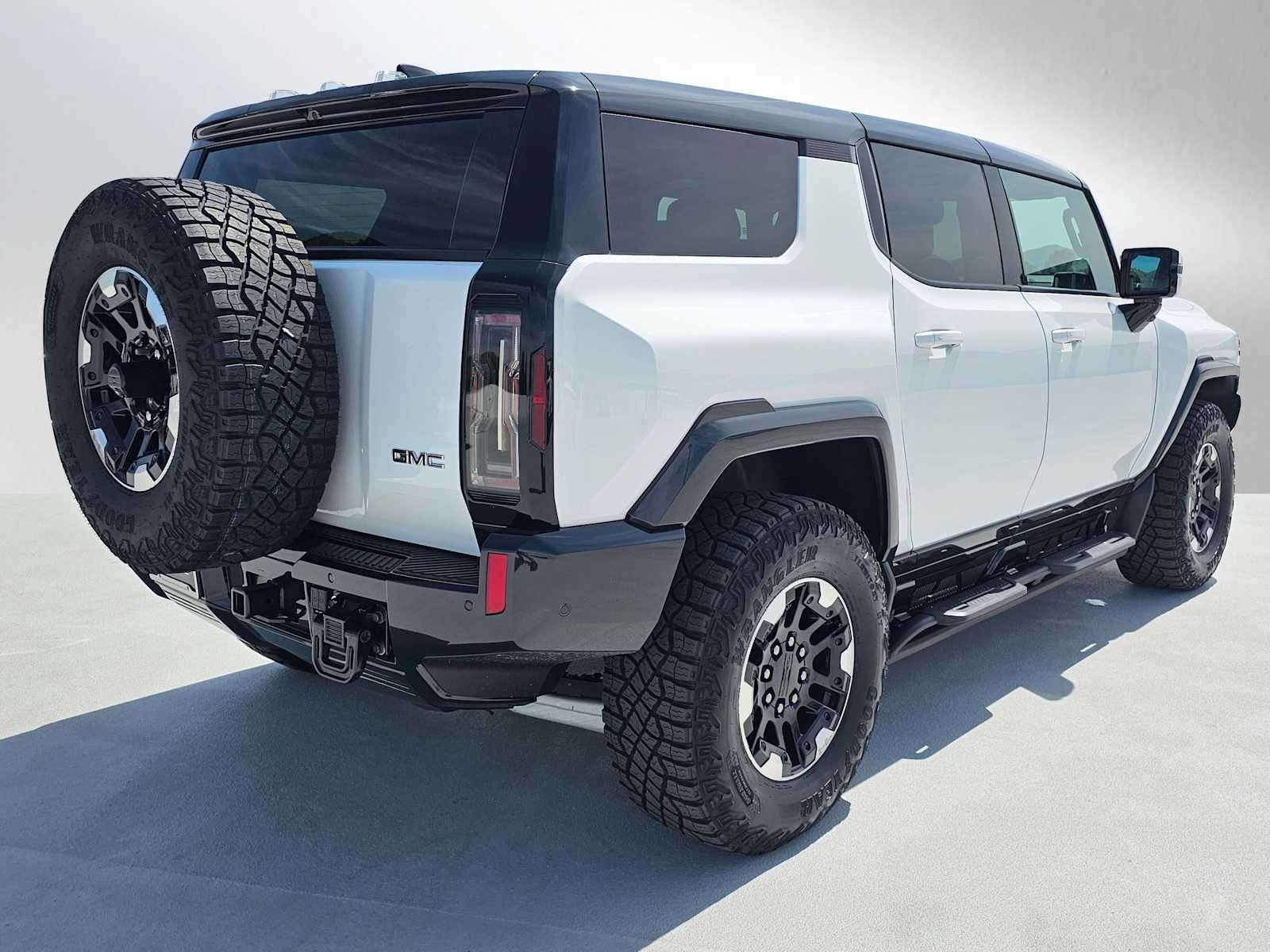 2025 GMC HUMMER EV SUV 3X