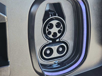 2024 GMC Sierra EV Denali Edition 1