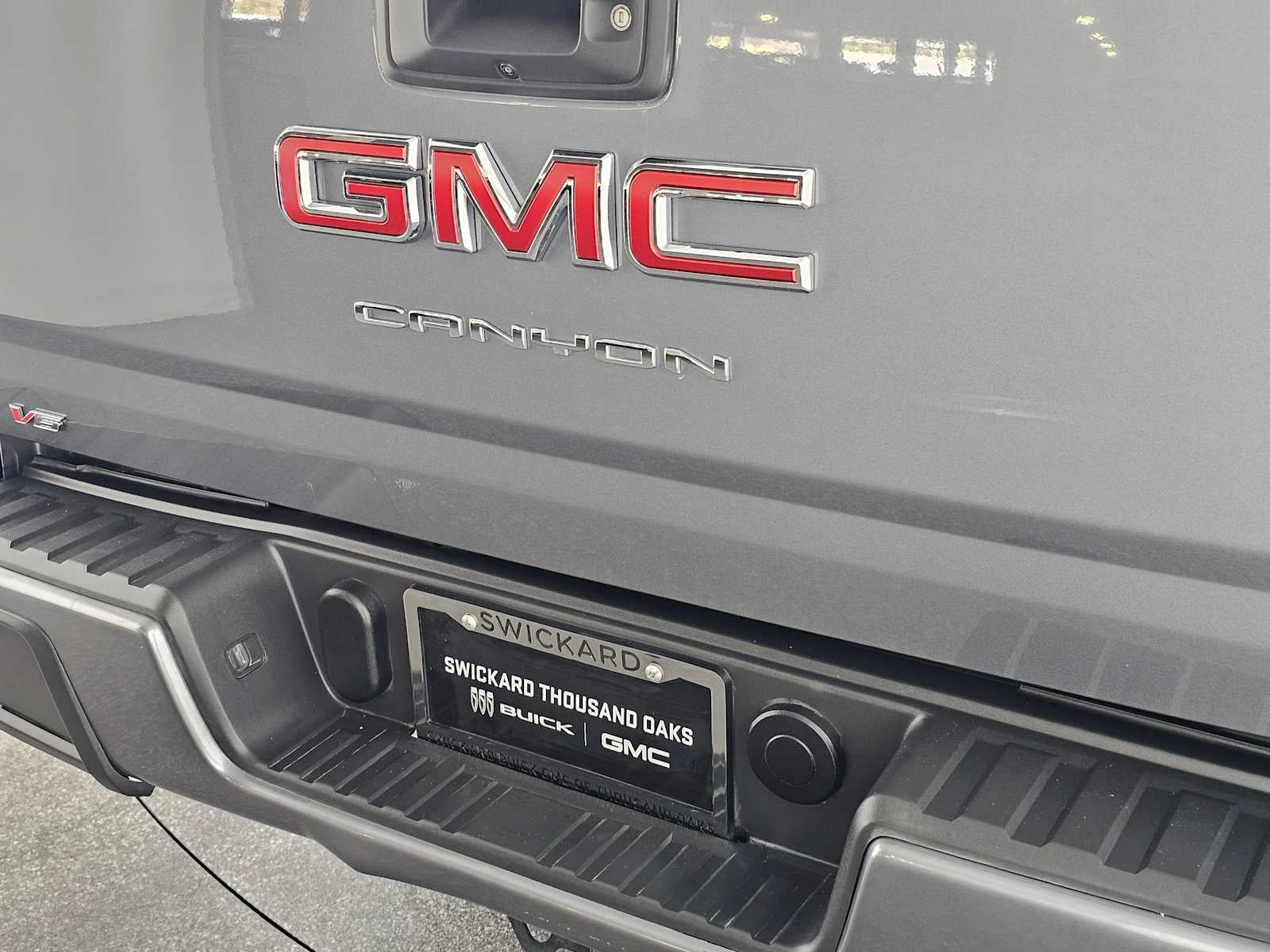 2022 GMC Canyon Elevation Standard