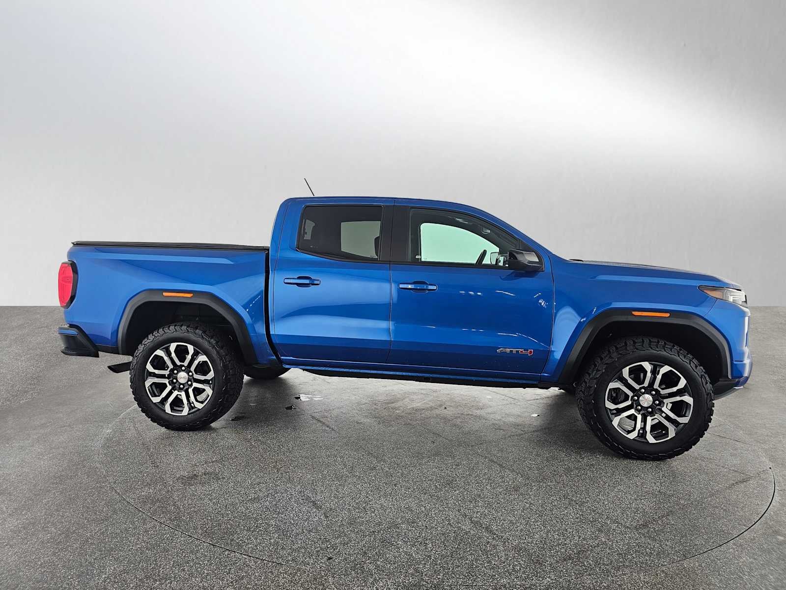 2023 GMC Canyon AT4