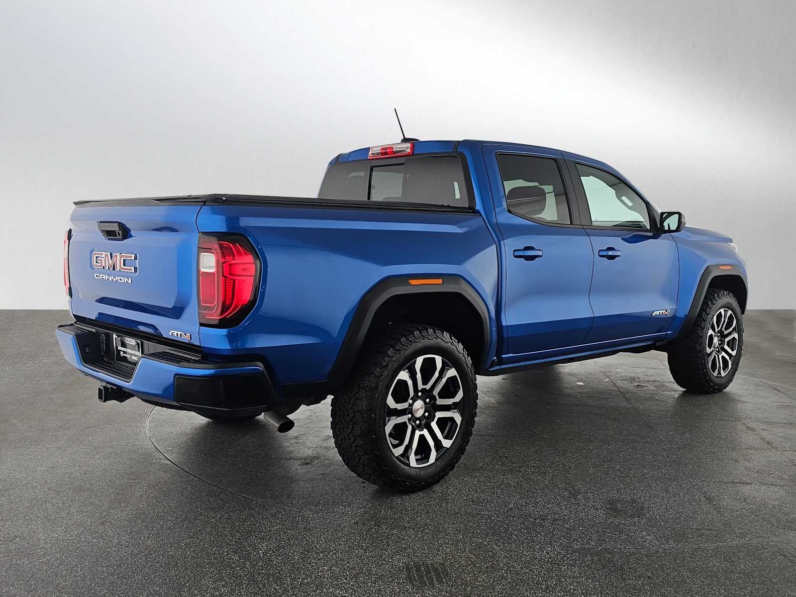 2023 GMC Canyon AT4