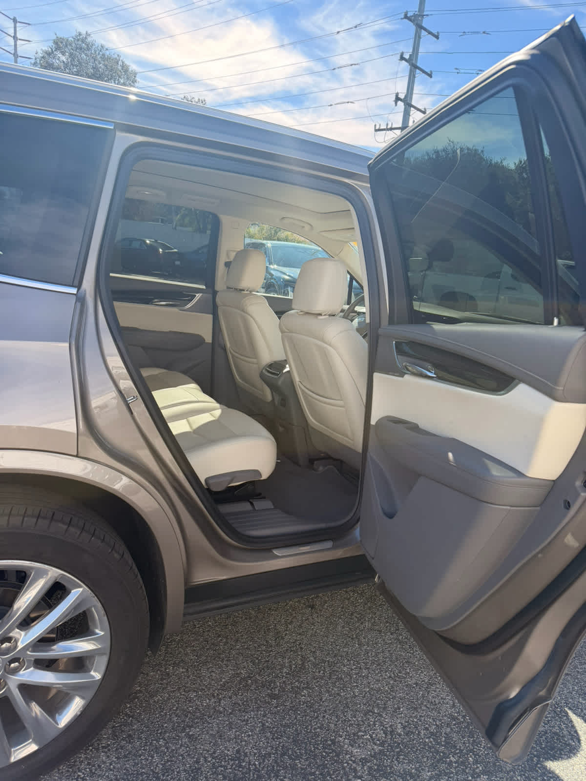 2023 Cadillac XT6 Premium Luxury