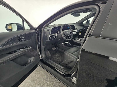 2025 Cadillac LYRIQ Luxury 1