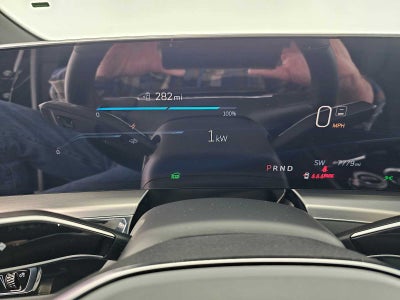 2025 Cadillac LYRIQ Luxury 1