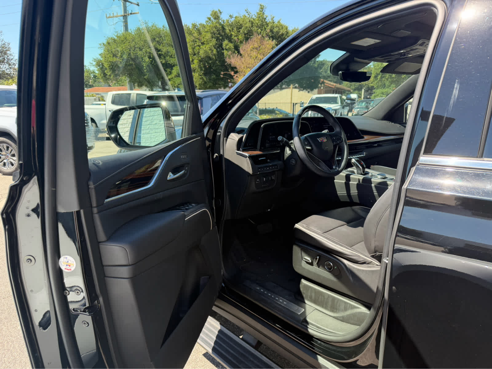 2024 Cadillac Escalade Premium Luxury