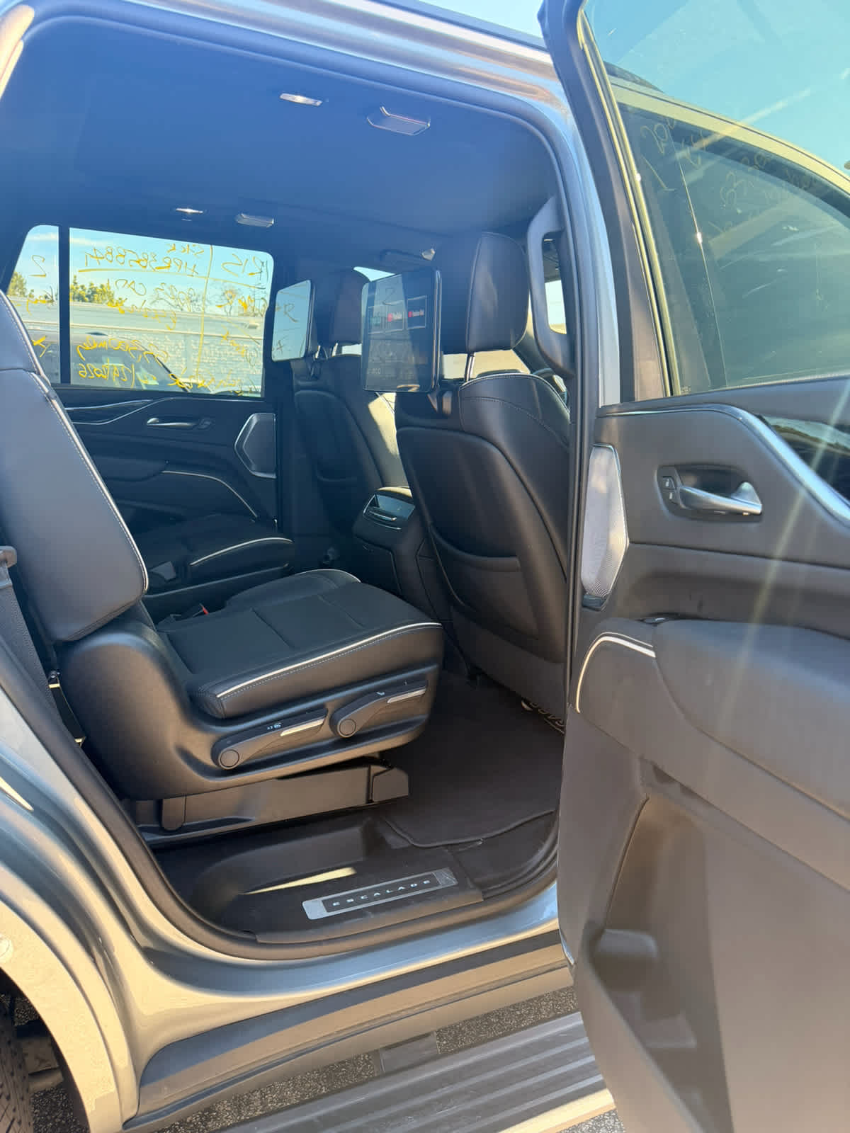 2023 Cadillac Escalade Sport