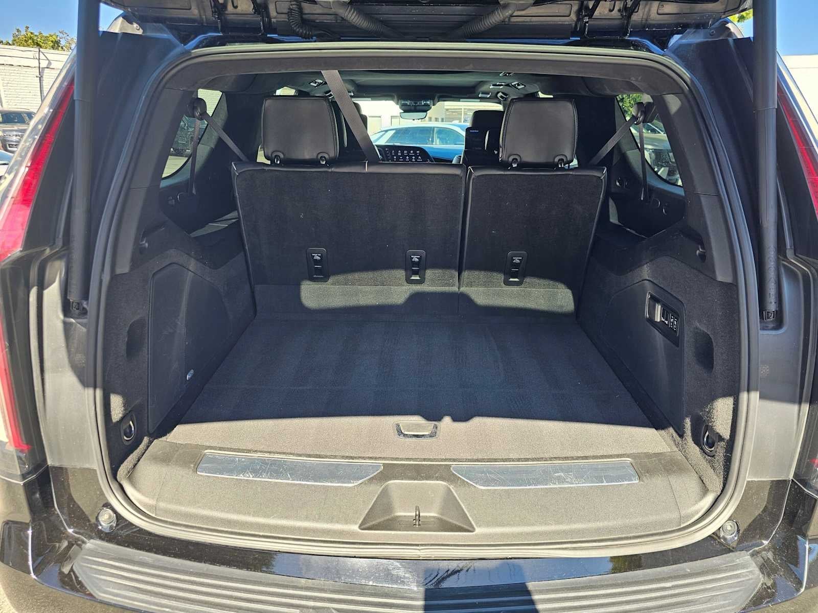 2024 Cadillac Escalade ESV Premium Luxury Platinum