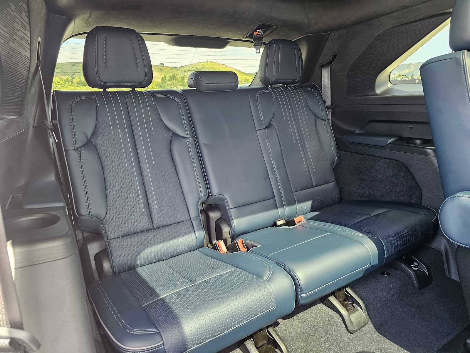 2025 Cadillac ESCALADE IQ Sport 2