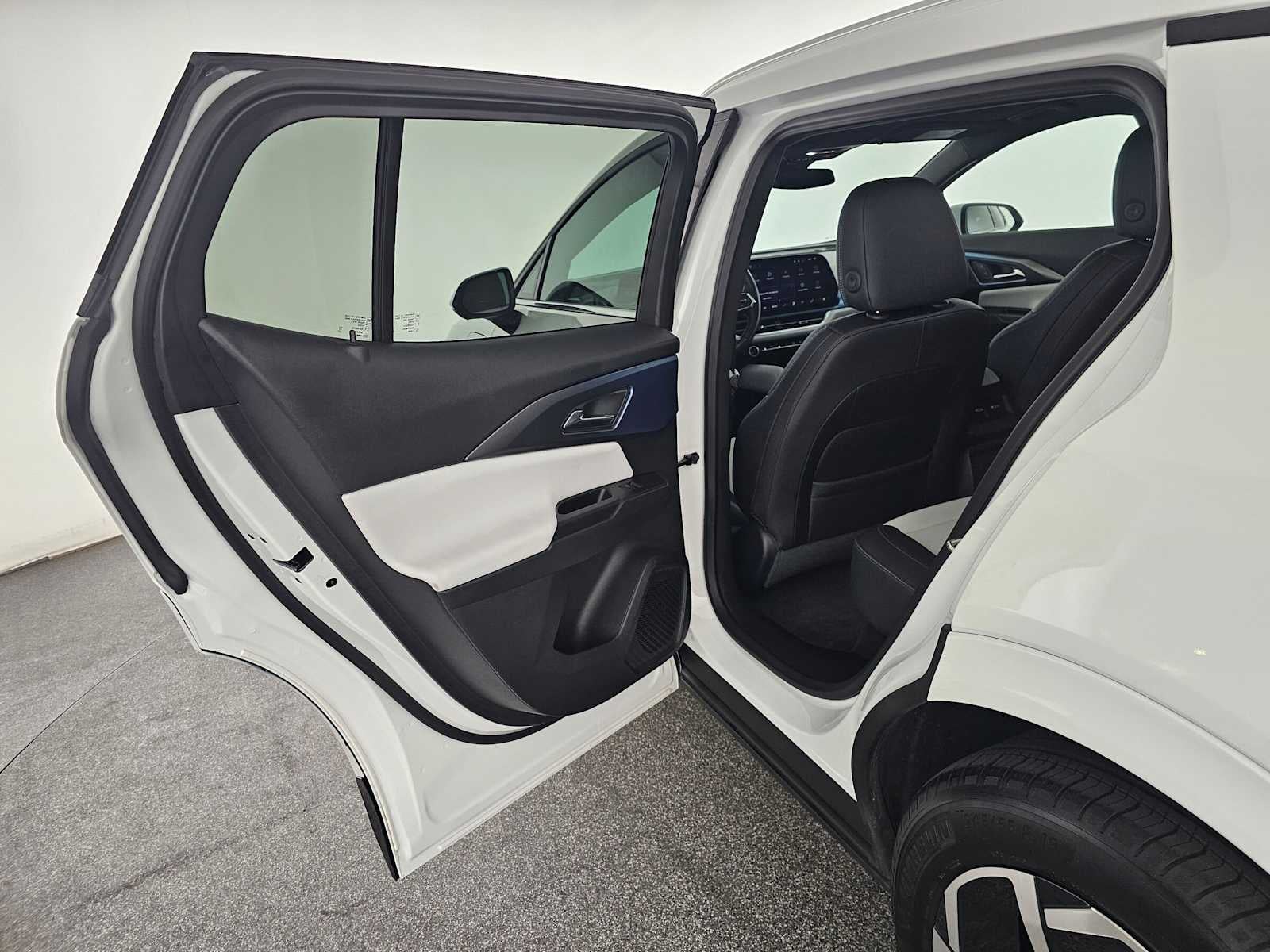 2024 Chevrolet Equinox EV 2LT