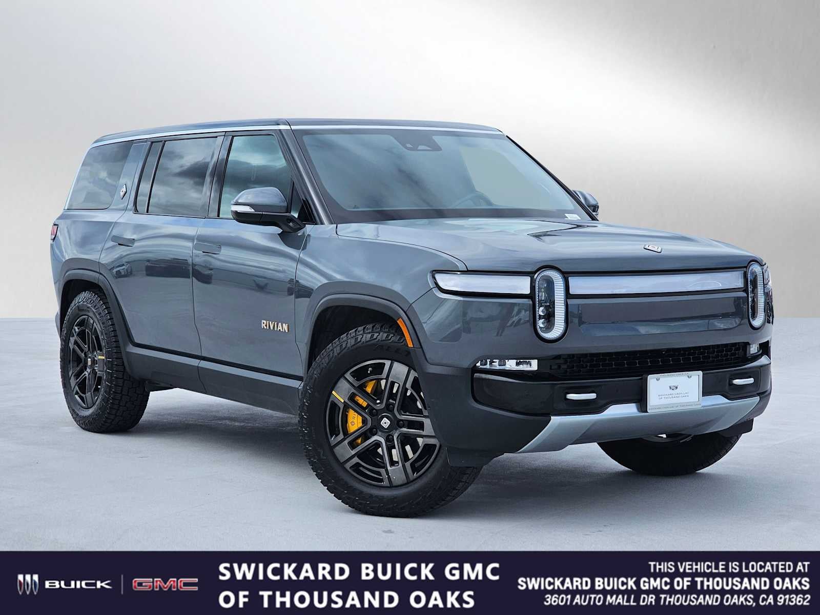 2023 RIVIAN R1S Adventure