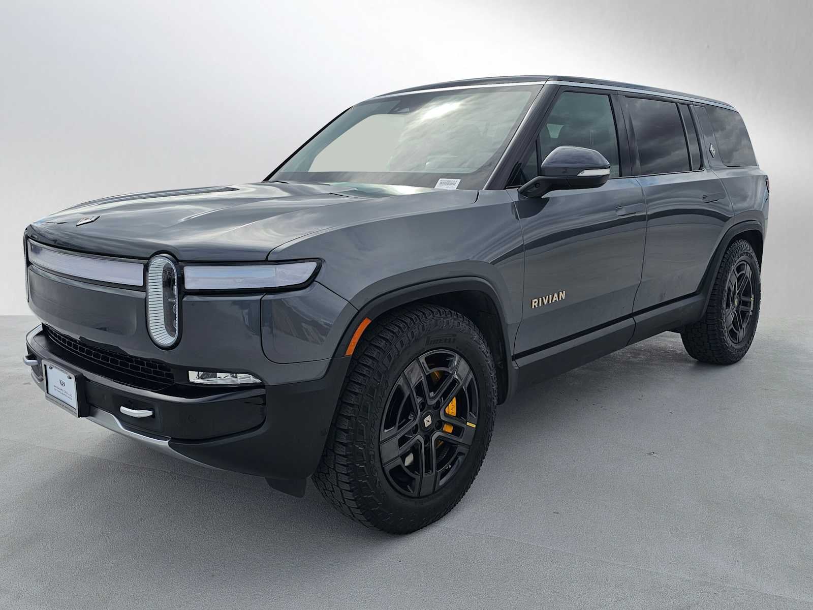 2023 RIVIAN R1S Adventure