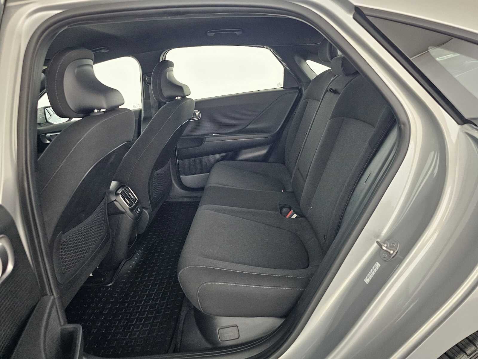 2024 Hyundai IONIQ 6 SE