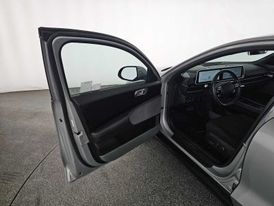 2024 Hyundai IONIQ 6 SE