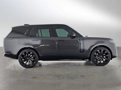 2025 Land Rover Range Rover SE