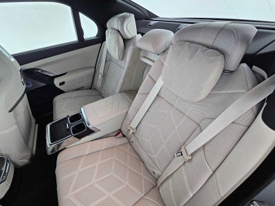 2023 BMW 7 Series 760i xDrive