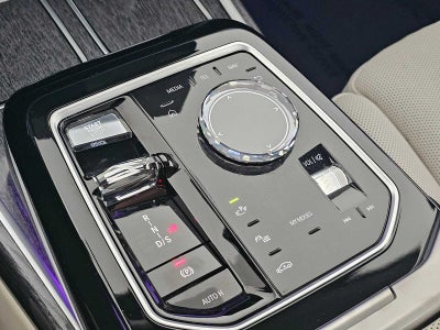 2023 BMW 7 Series 760i xDrive