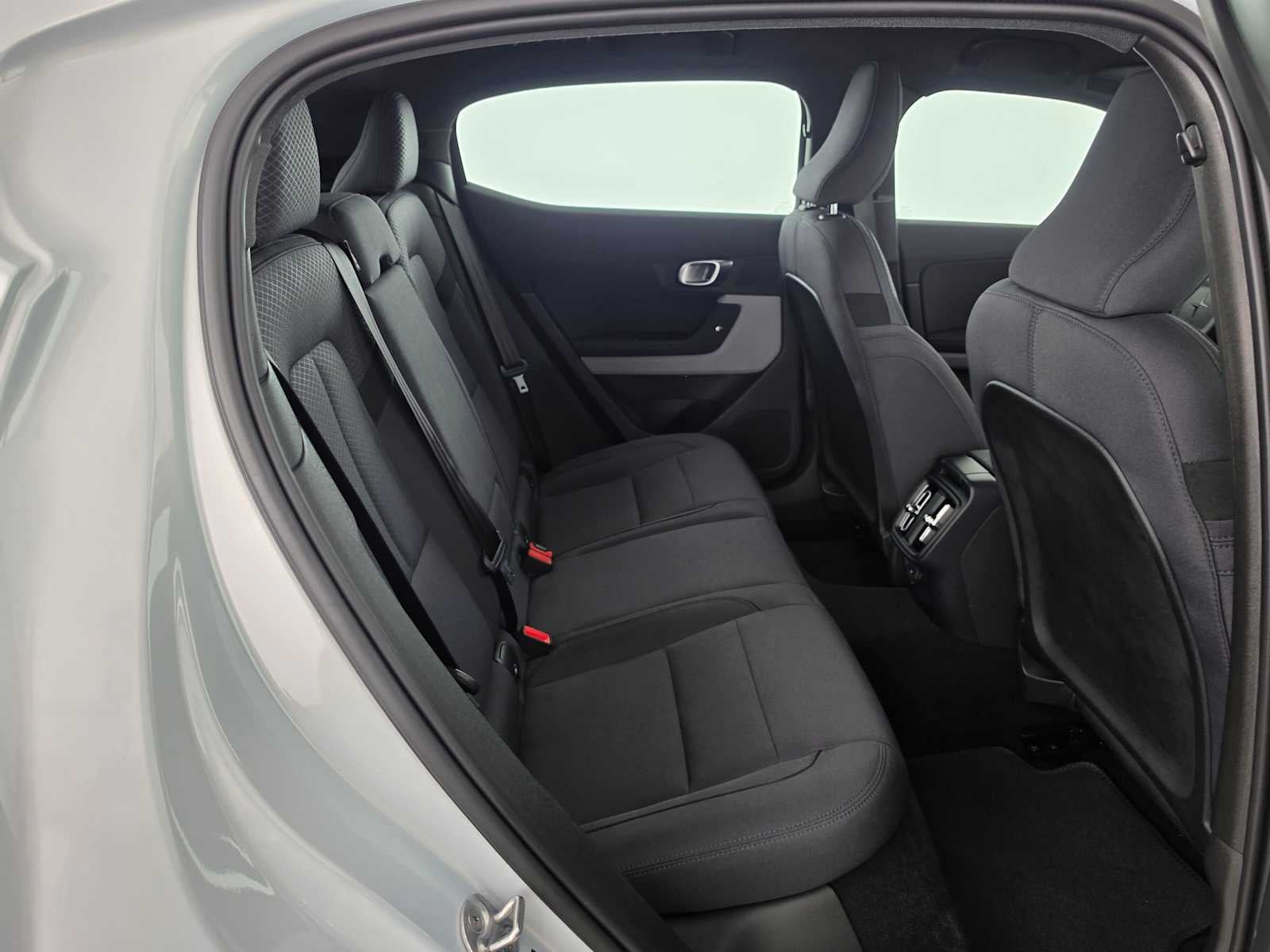 2024 POLESTAR 2 4DR SING MOTR LON